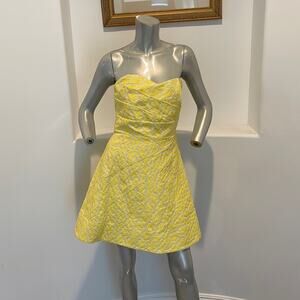 Alice + Olivia Strapless Fît & Flare Mini Dress Yellow Jacquard Cocktail Size 8